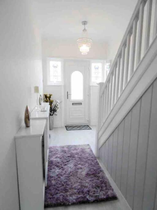 Spacious 4 Bed Rooms, Parking, Garden And Near Parks, Beaches And University Bournemouth Exterior foto